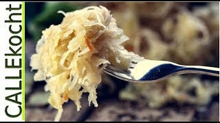 Deftiges Sauerkraut selber zubereiten und kochen  Rezept ganz einfach [upl. by Dall]