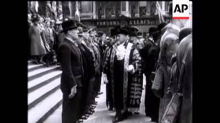 Old Contemptibles And US Marines At St Pauls Church Parade [upl. by Immak]