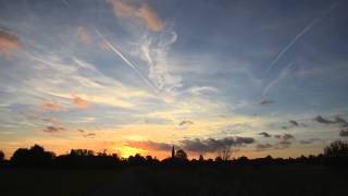 Sunset on Oude Klapwijkseweg in Pijnacker  zonondersgang met kerk in achtergrond [upl. by Cailean449]