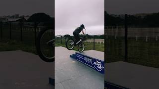 I did a 180 drop off the side😎 mtb mtblife fun bmx viralvideos fyp [upl. by Heddi]