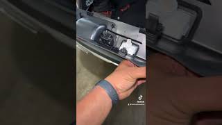 Mercedes benz GLC 300 tailgate won’t open [upl. by Ecikram]