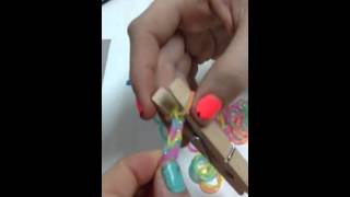 Trucos para realizar pulseras de gomas fluorescente [upl. by Uriiah808]