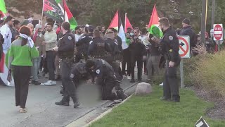 Tensions rise amid clashing rallies in Lincolnwood Skokie [upl. by Manuela]