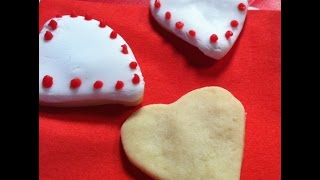 Recetas de San Valentín Galletas de corazón con fondant Decoración FÁCIL de San Valentín [upl. by Mohorva]